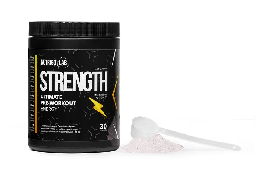 Pot de Nutrigo Lab Strength et sa mesure